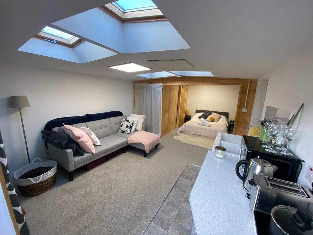 The Dragonfly Bnb, Bed and breakfast Glastonbury